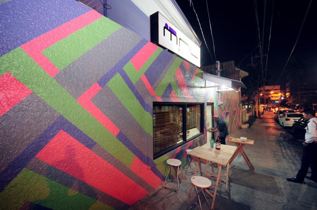 Mnl Boutique Hostel Makati City Exterior foto